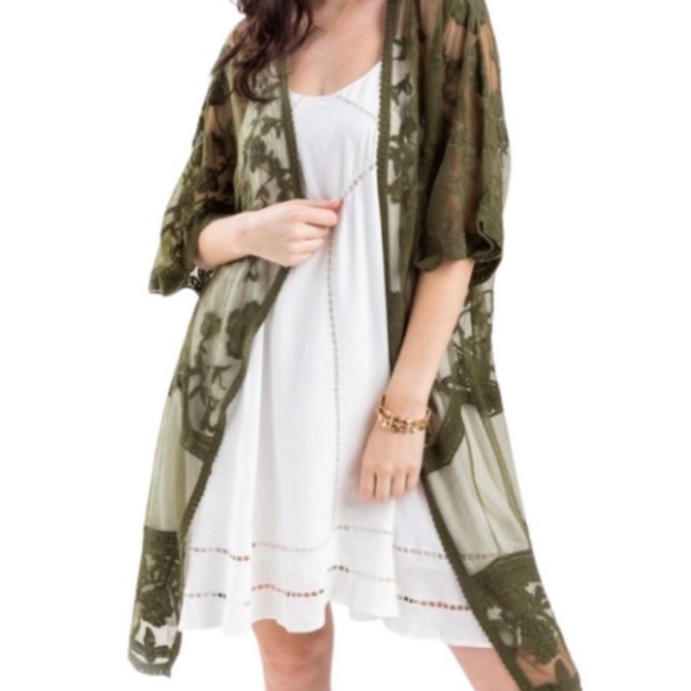 DIZZY GAL | Green Embroidered Sheer Duster Kimono